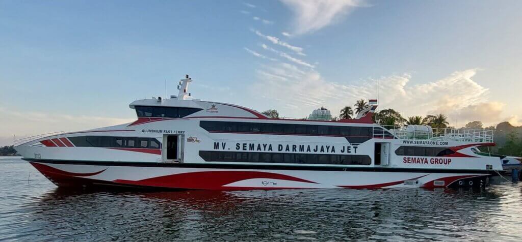 Semaya_darmajaya_jet_fastferry