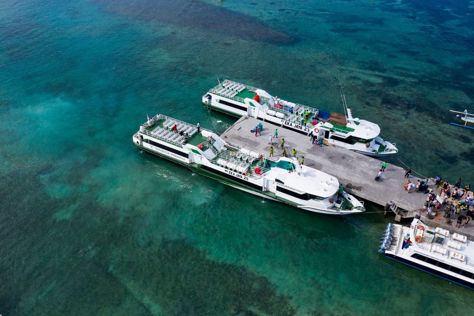 Fast boat departing from Padang Bai Bali to Gili Islands and Lombok
